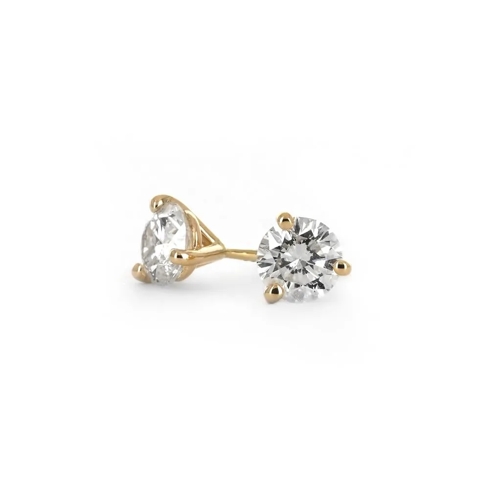 1.04ctw Round Diamond Stud Earrings - Yellow Gold