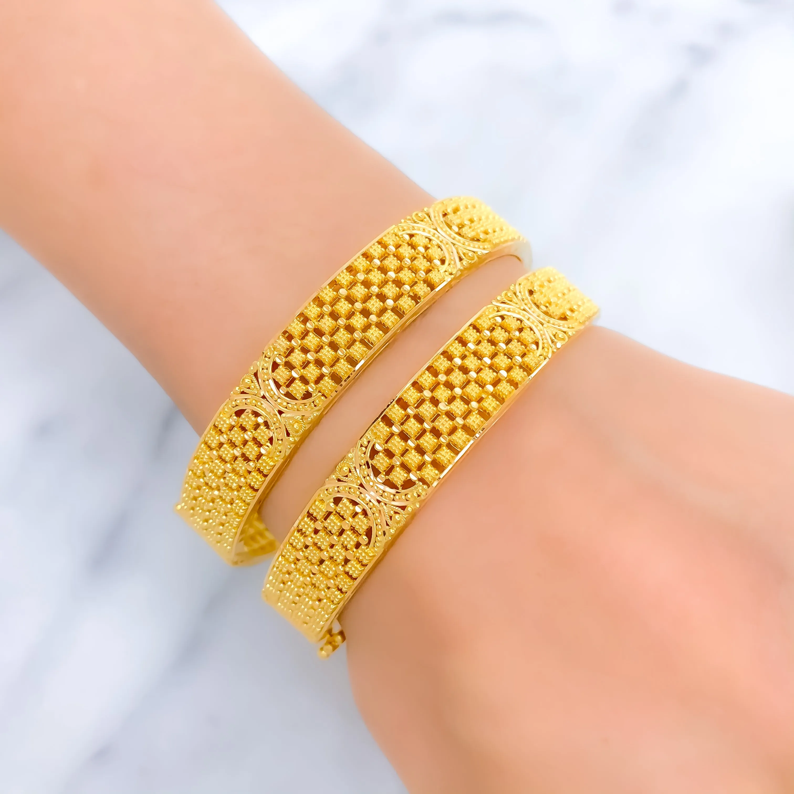 Beautiful Symmetrical Checkered 22k Gold Bangles