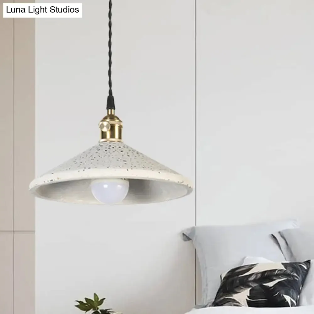 Contemporary Cement Pyramid Suspension Light - Ideal for Workshop and Bar