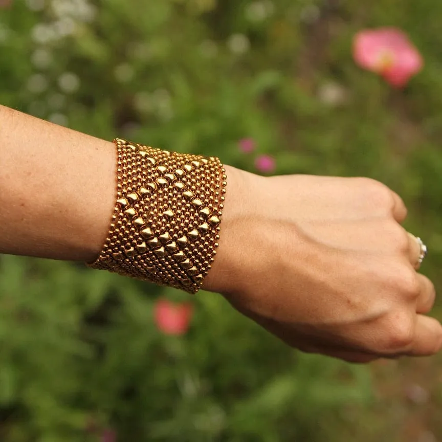 Diamond and X Pattern Antique Gold Mesh Bracelet