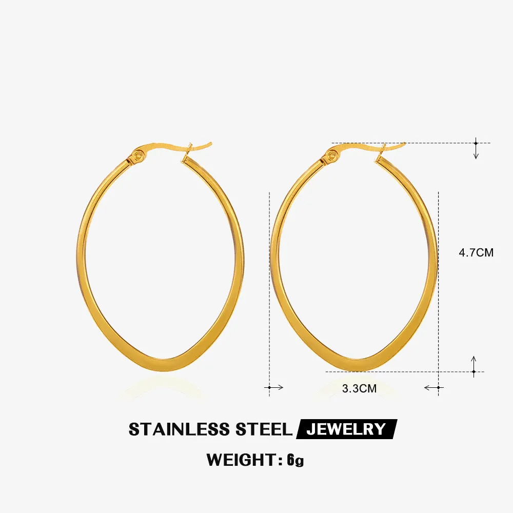 Fashionable gold exaggerated circular earrings