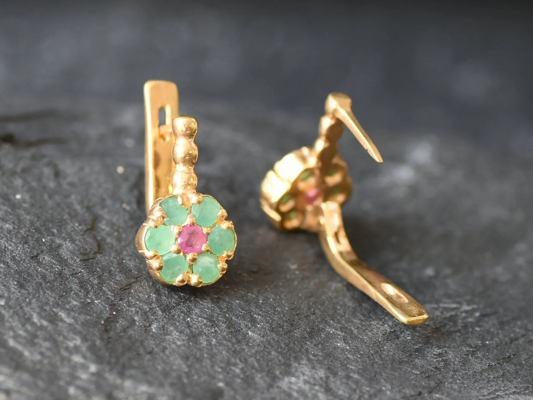 Gold Flower Earrings - Natural Emerald Earrings, Green Daisy Earrings