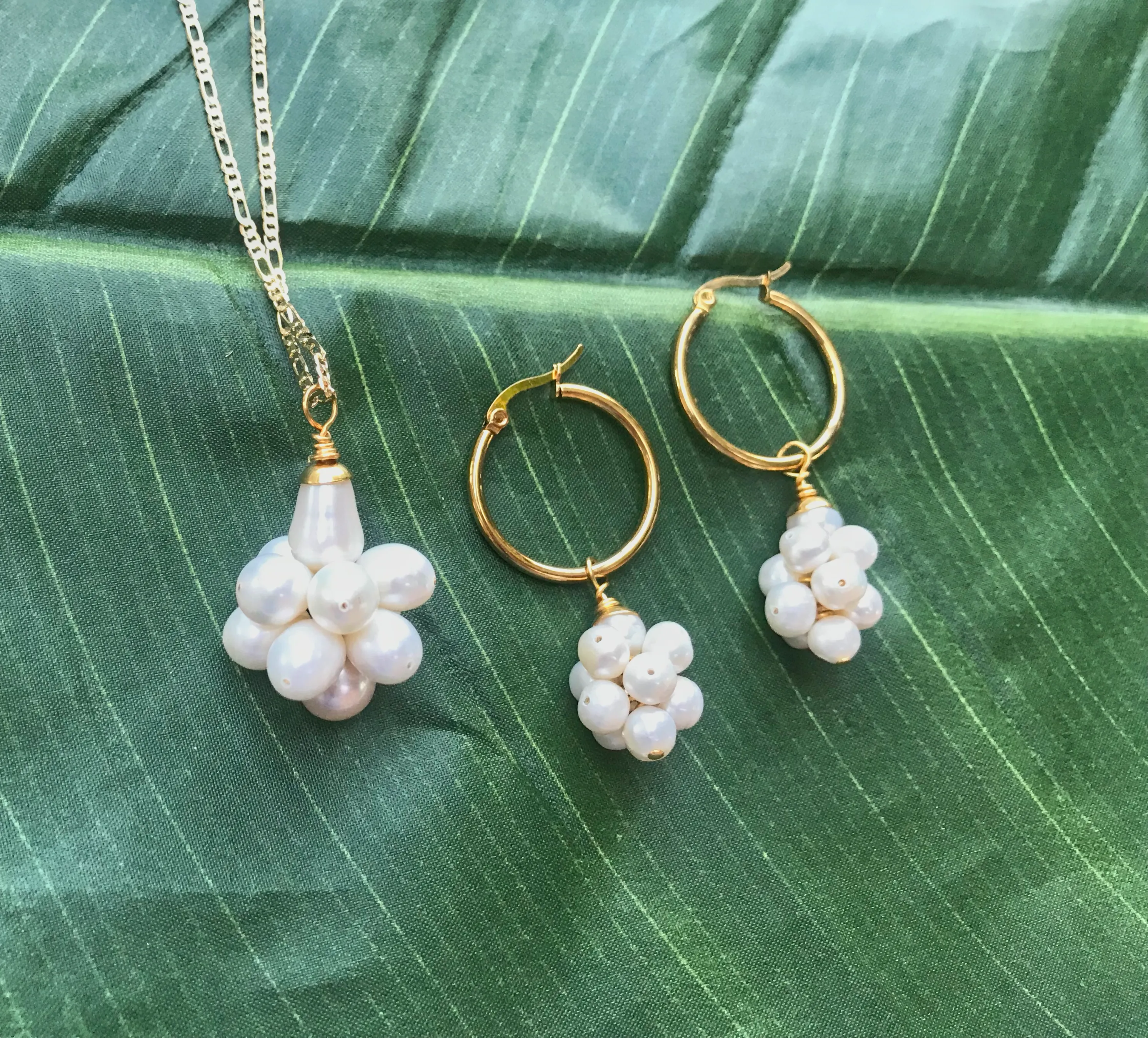 Grace - Natural White Clustered Pearl Earrings