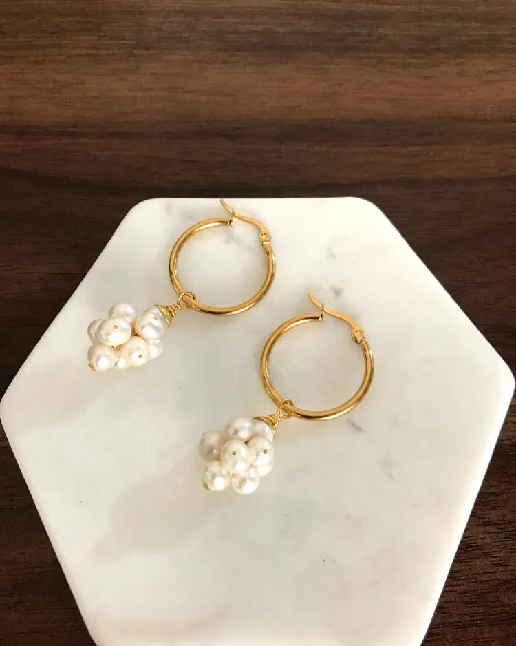 Grace - Natural White Clustered Pearl Earrings