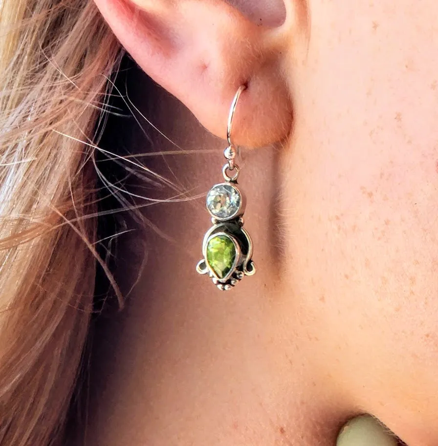 NATURAL DROPS - AQUAMARINE & PERIDOT 925 HOOK EARRINGS