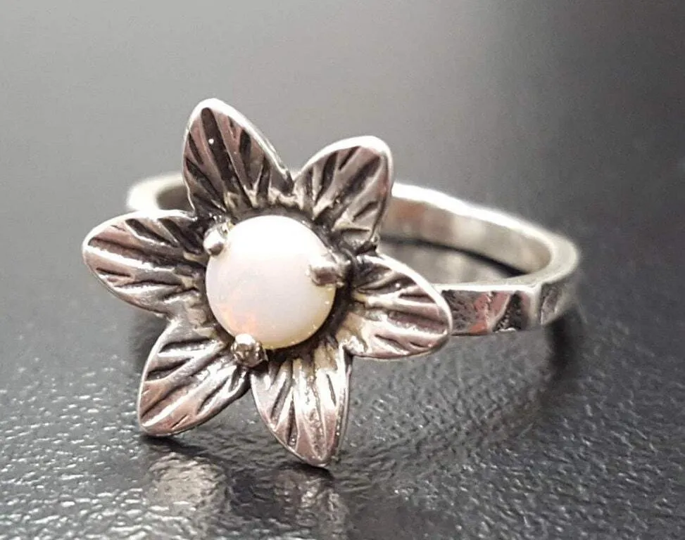 Natural Opal Ring - White Flower Ring - Vintage Solitaire Ring