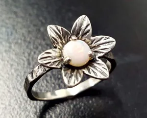 Natural Opal Ring - White Flower Ring - Vintage Solitaire Ring