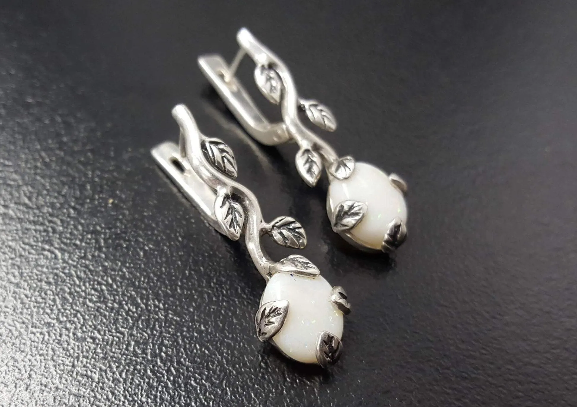 Opal Silver Earrings - Long Leaf Earrings - Vintage Opal Earrings