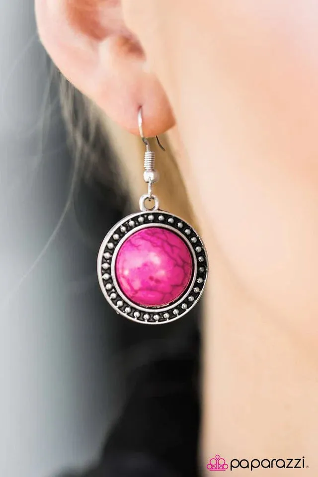 Paparazzi Earring ~ Hit The Ground Running - Pink