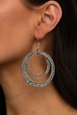 Paparazzi Earring ~ Rounded Out - Silver