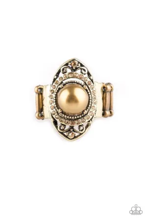 Paparazzi Ring ~ Pearl Posh - Brass