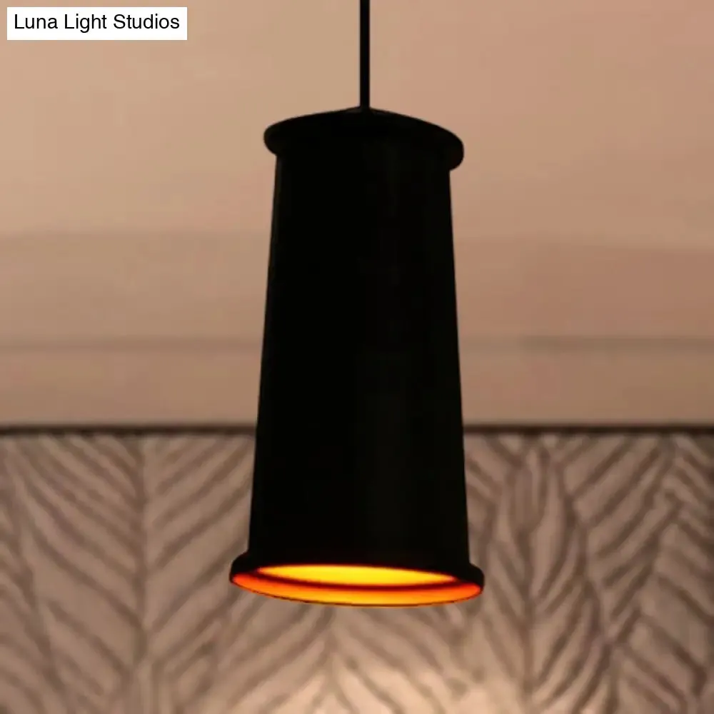 Vintage Style Pendant Light with Metal Shade | 1 Bulb Suspension Lighting for Dining Room in Black/White/Bronze