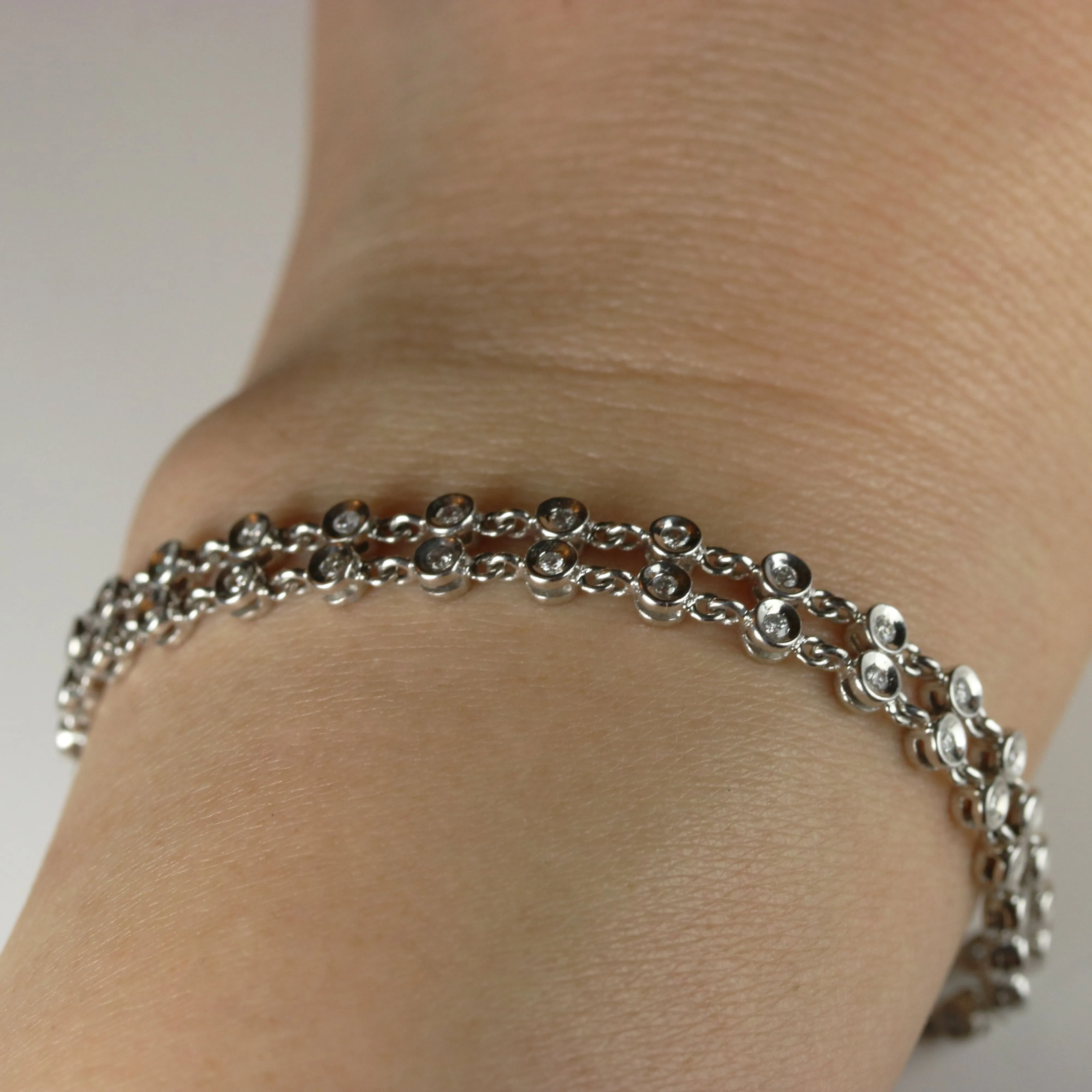 Women's 1.20 Carat Round Cut Diamond Soft Flexible Bracelet In 14K White Gold